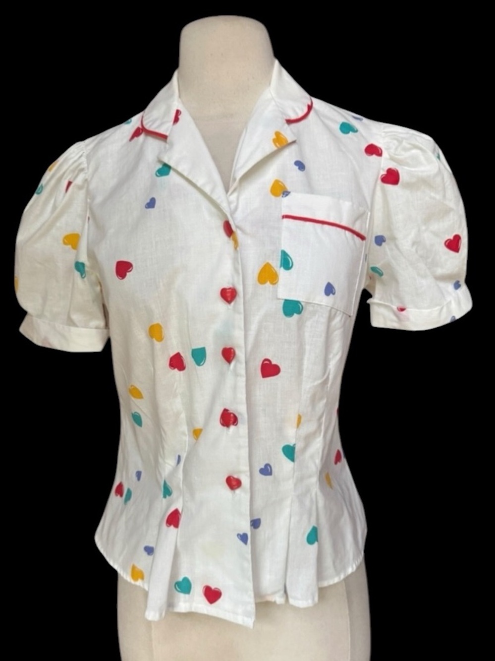 1980s does 50s Ms. Paquette California 100% Cotton Heart Pattern & Button Closur